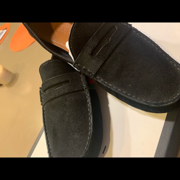 Gucci loafers like new just worn once authentic main image 4